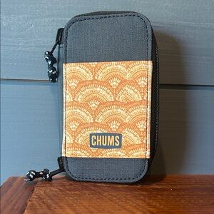 CHUMS Orange Patterned Compact Wallet
